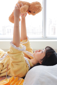 乾隆压在小燕子身上